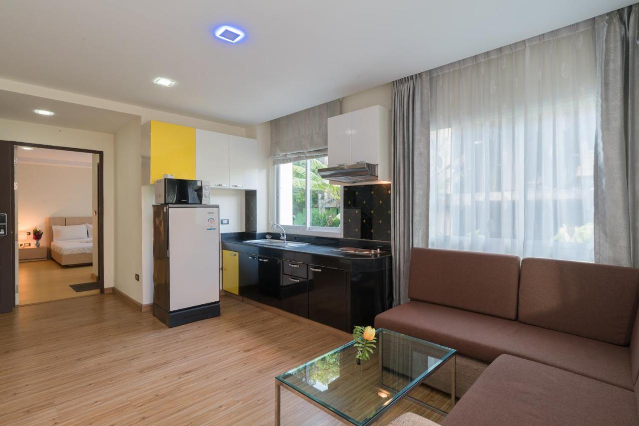 Goldstone Residency Patong , Phuket Apartment Exterior foto